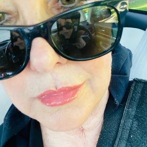 Meet your Posher, Joaquine